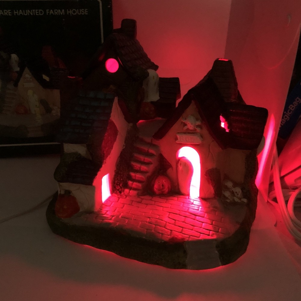 Vintage Pacific Rim Halloween 1965 Haunted Farm House Electric Lights - Picture 3 of 15